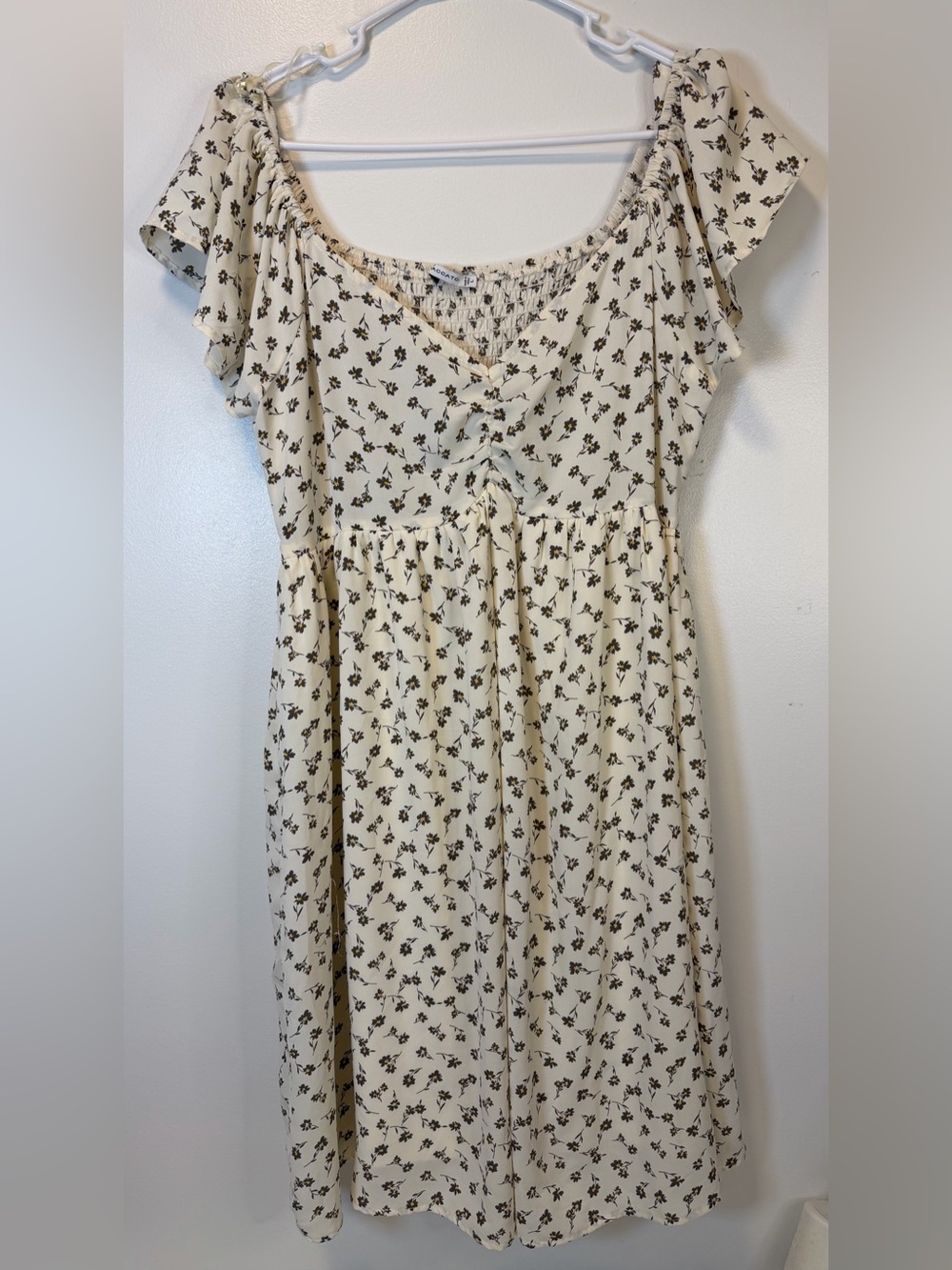 Staccato Ivory, Black & Yellow Floral Print Dress Smocked Bust Women’s Large